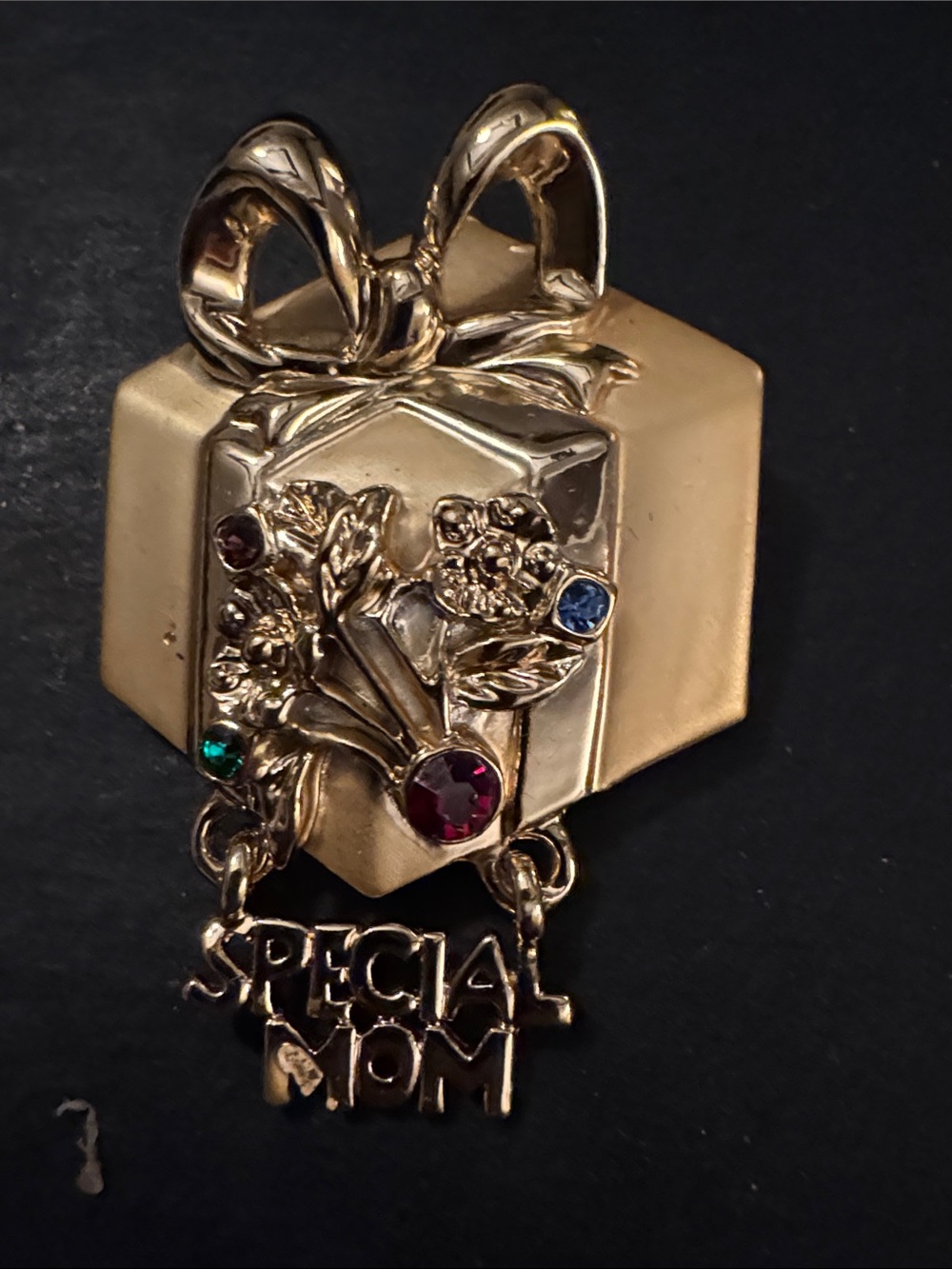 Vintage gold tone "Special Mom" Floral Gift Pin with Multicolor Stones